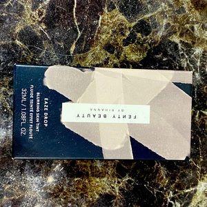 FENTY SKIN TINT IN SHADE 8